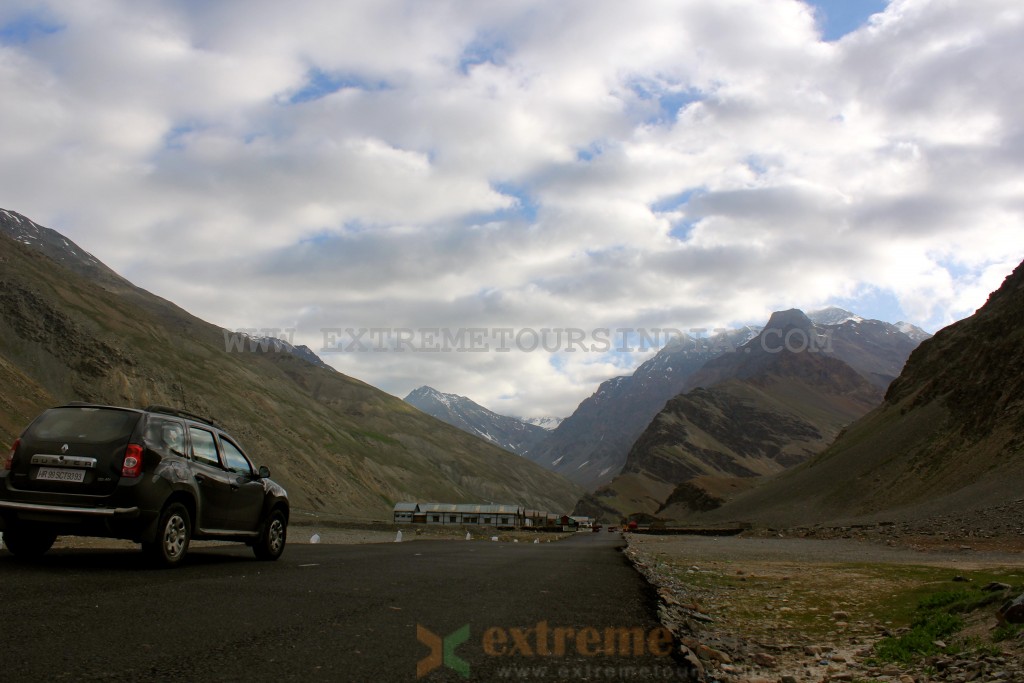 DRIVING ON MOUNTAINS